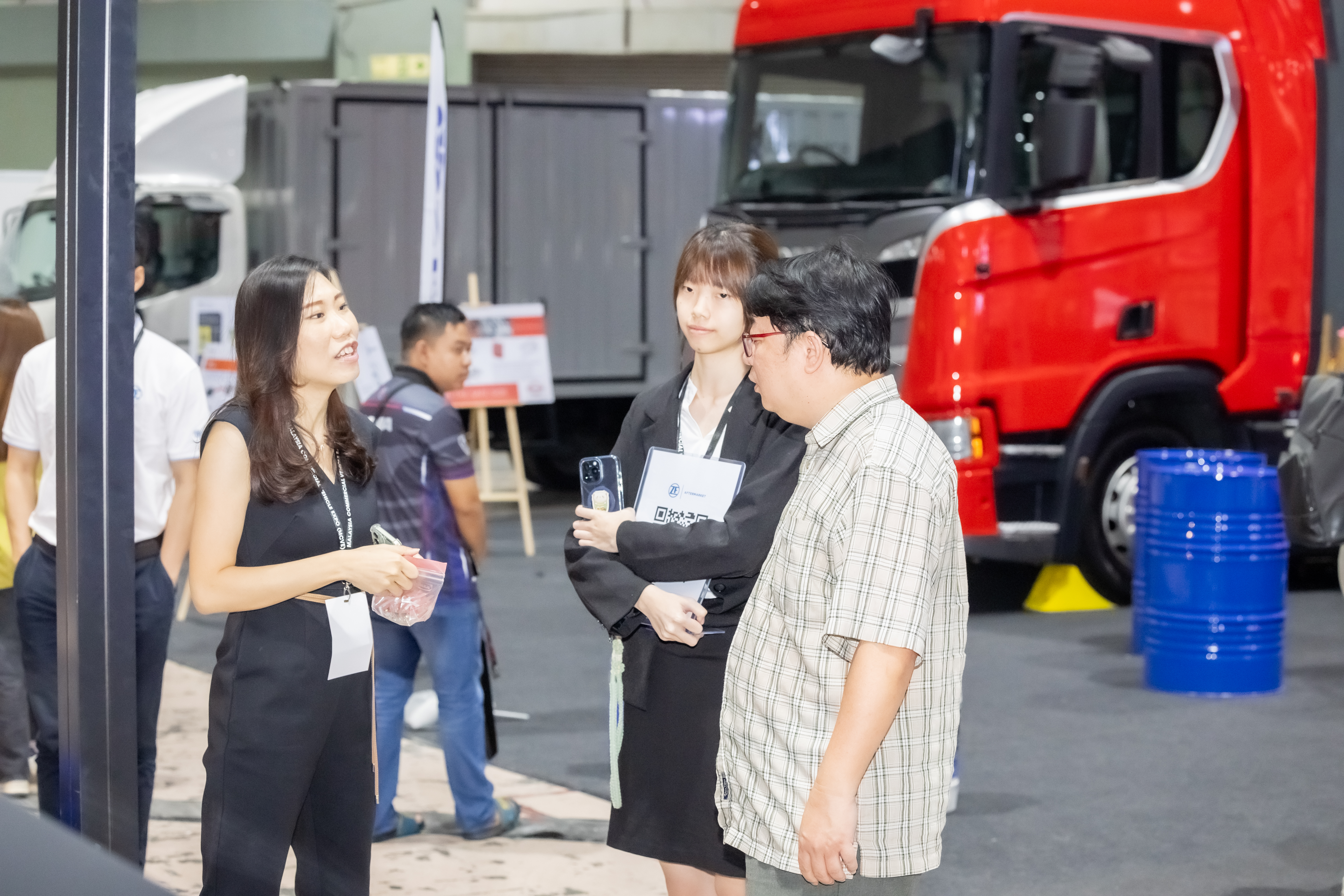 Exhibiting Heavy Vehicles: Managing the Exhibits